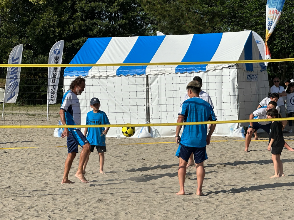 ラモス瑠偉さんとのパス回し